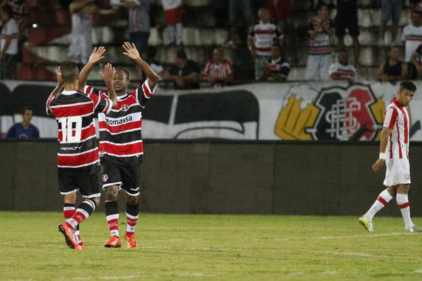 Com gols de Wescley (2) e Keno, Tricolor do Arruda venceu o Timbu em partida válida pela 15ª rodada da Série B
