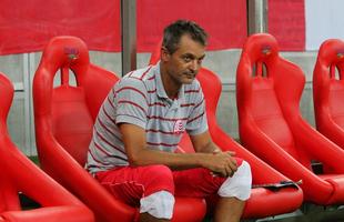 Em 2014, Lisca teve a miss�o de reformular o elenco do N�utico com a chegada da gest�o de Glauber Vasconcelos. Ficou em 26 jogos, tendo dez vit�rias, sete empates e nove derrotas