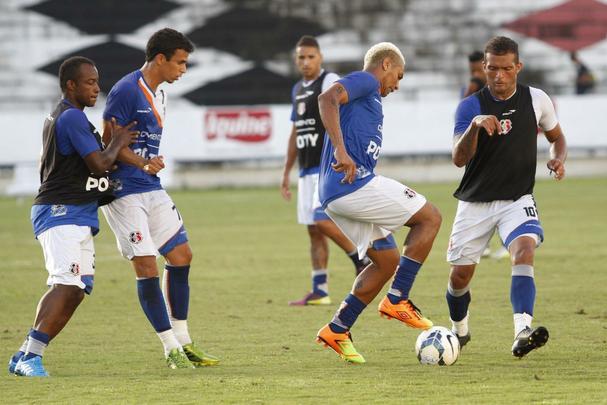 Tricolor se reapresentou após a vitória no clássico com o Náutico