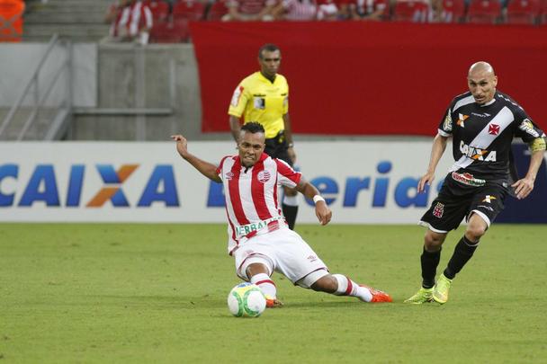 Time alvirrubro é derrotado em casa por 1 a 0