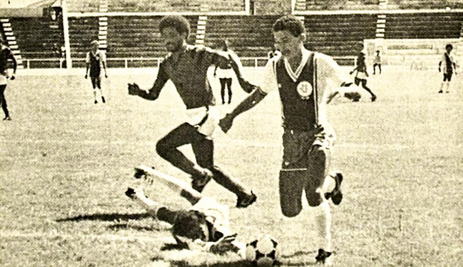 Em 1984, tambm foi goleado pelo Amrica. A partida acabou em 5 a 0 para os alviverdes