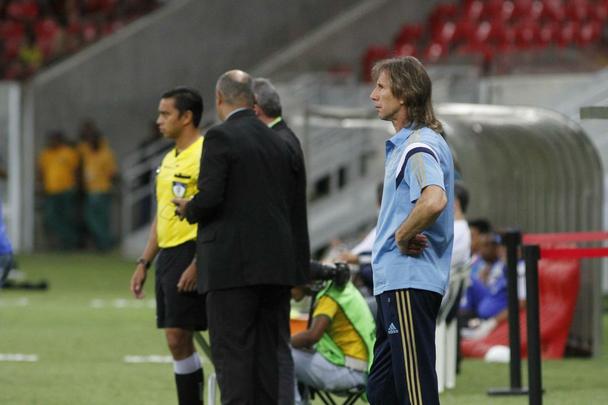 Na Arena Pernambuco, o Rubro-negro voltou a vencer na Srie A do Campeonato Brasileiro e empurrou o Verdo para a lanterna da competio.
