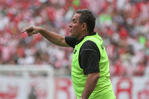 Timbu recebeu o Bragantino na primeira partida do 2 turno da Srie B e no saiu do 0 a 0.