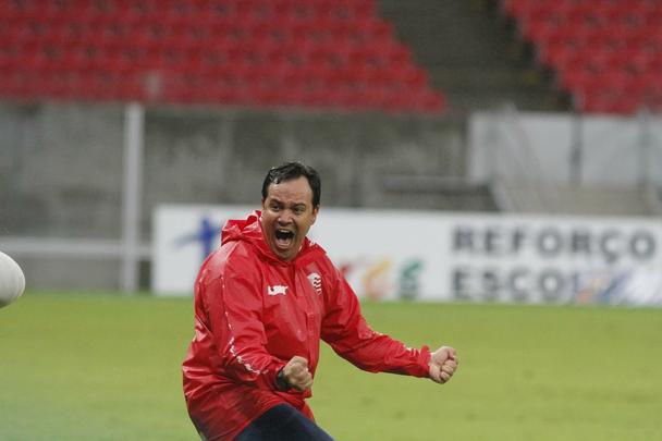 Timbu venceu o alvinegro cearense por 2 a 1 com dois gols do atacante Sass