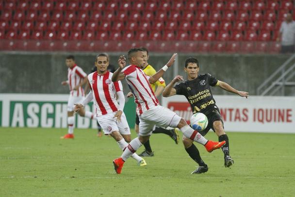 Timbu venceu o alvinegro cearense por 2 a 1 com dois gols do atacante Sass