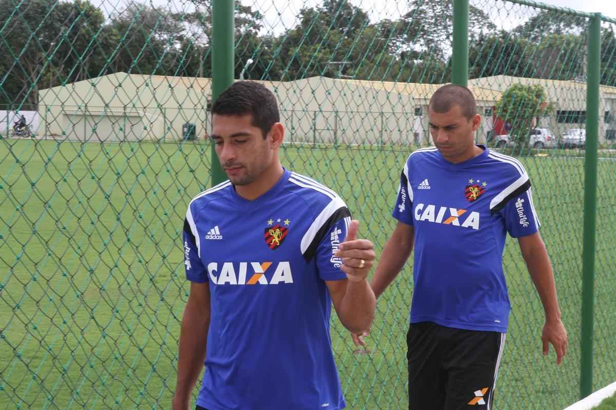 Equipe rubro-negra treina com volta Diego Souza para jogo na Arena Pernambuco, contra o Internacional