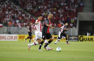 Na Arena Pernambuco, o Timbu no resistiu ao time catarinense e se afastou do G4. Os gols da partida foram marcados por Sass e Edigar Junio (duas vezes).