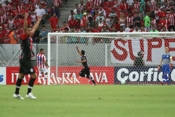 Na Arena Pernambuco, o Timbu no resistiu ao time catarinense e se afastou do G4. Os gols da partida foram marcados por Sass e Edigar Junio (duas vezes).