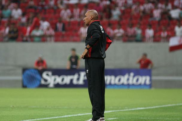 Na Arena Pernambuco, o Timbu no resistiu ao time catarinense e se afastou do G4. Os gols da partida foram marcados por Sass e Edigar Junio (duas vezes).