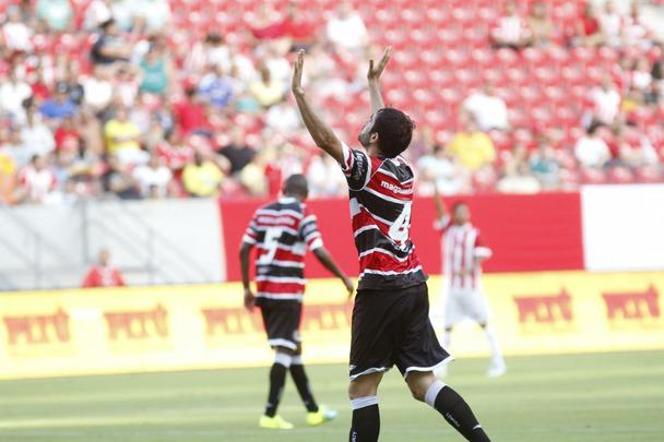 23/03 

Nutico 3 x 5 Santa Cruz

Foi um show coral sobre o Nutico, em plena Arena Pernambuco. O Timbu at saiu na frente, mas o Santa Cruz virou e deslanchou. Destaque para Lo Gamalho. O atacante parece se dar muito bem com a Arena. Ele marcou dois dos cinco gols do Tricolor, sendo um deles um golao por cobertura