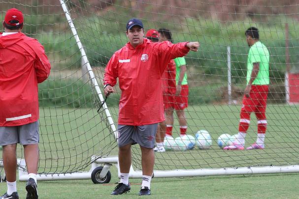 Dado Cavalcanti comandou ltima movimentao antes de pegar o Coelho na Arena Pernambuco