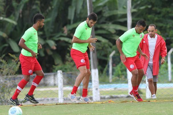 Dado Cavalcanti comandou ltima movimentao antes de pegar o Coelho na Arena Pernambuco