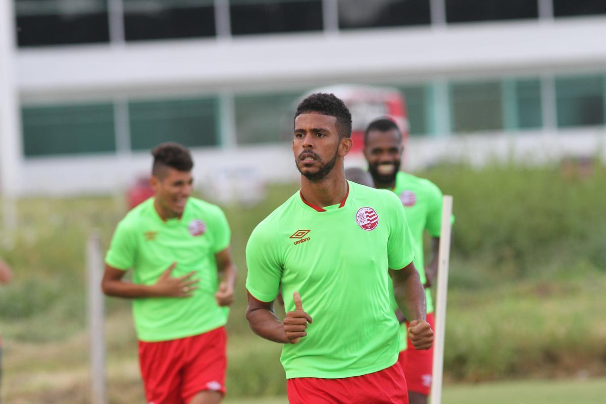 Dado Cavalcanti comandou ltima movimentao antes de pegar o Coelho na Arena Pernambuco
