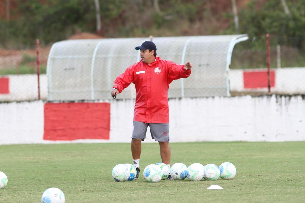 Dado Cavalcanti comandou ltima movimentao antes de pegar o Coelho na Arena Pernambuco