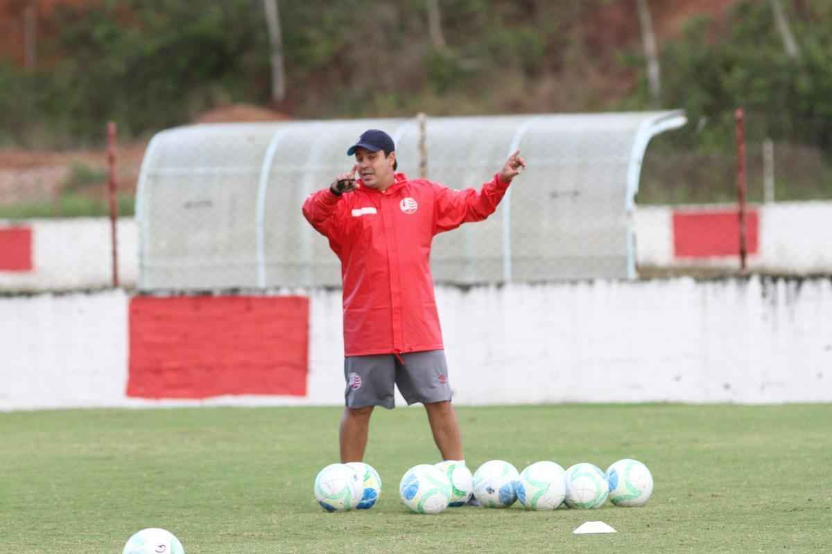 Dado Cavalcanti comandou ltima movimentao antes de pegar o Coelho na Arena Pernambuco
