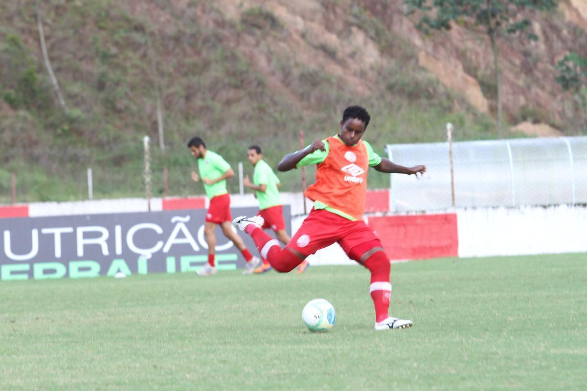 Dado Cavalcanti comandou ltima movimentao antes de pegar o Coelho na Arena Pernambuco