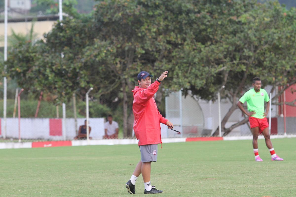 Dado Cavalcanti comandou ltima movimentao antes de pegar o Coelho na Arena Pernambuco