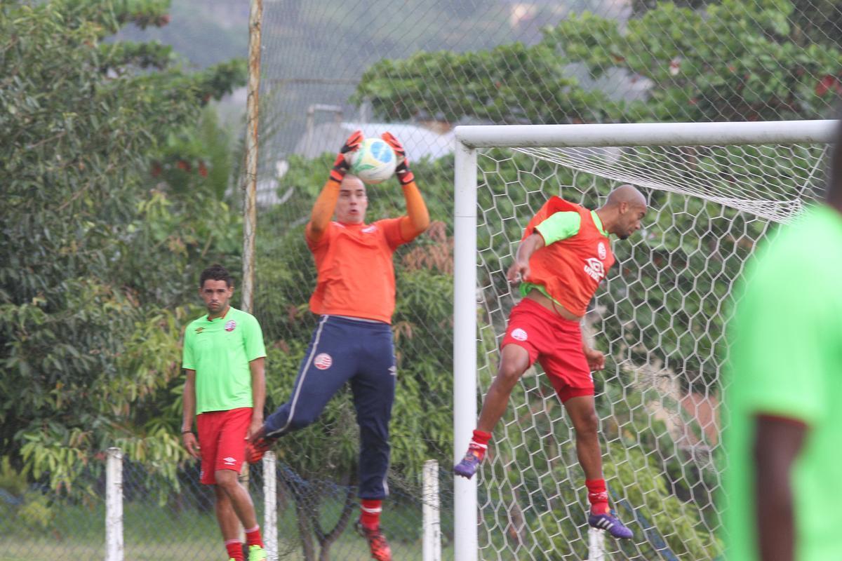 Dado Cavalcanti comandou ltima movimentao antes de pegar o Coelho na Arena Pernambuco