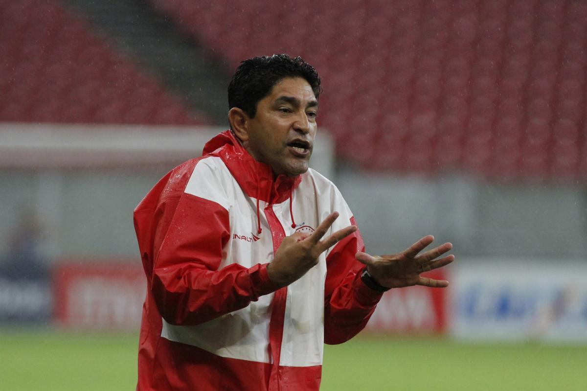 Aps derrota por 1 a 0 no jogo de ida, o Nutico precisava da vitria. O Porto, porm, foi quem saiu na frente, com Thaciano. O gol animou o Timbu, que buscou o empate, com um gol de Niel. No foi suficiente e quem comemorou o ttulo foi a garotada do Gavio