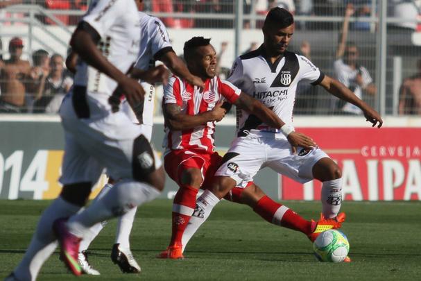 Relembre como o Alvirrubro se saiu no primeiro turno do Campeonato Brasileiro contra os clubes que ele ainda enfrentará na sequência da Série B. 19ª rodada - Ponte Preta 2 x 0 Náutico. Com um a mais no segundo tempo, o Náutico não se impôs e foi derrotado.