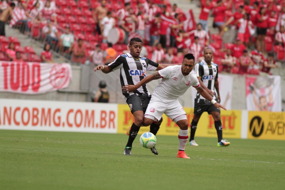 Jogando na Arena Pernambuco, o Timbu caminhava para um empate diante dos natalenses, at que o placar foi definido aos 40 minutos do segundo tempo. Os gols da partida foram marcados por Sass (dois), a favor do Timbu, e Rodrigo Silva, que descontou para os visitantes.