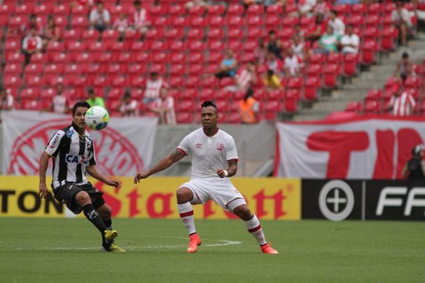 Jogando na Arena Pernambuco, o Timbu caminhava para um empate diante dos natalenses, at que o placar foi definido aos 40 minutos do segundo tempo. Os gols da partida foram marcados por Sass (dois), a favor do Timbu, e Rodrigo Silva, que descontou para os visitantes.