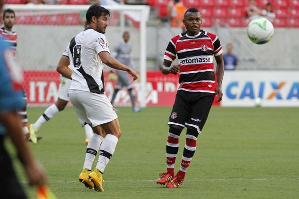 Santa Cruz recebeu o Vasco na Arena Pernambuco em partida válida pela 30ª rodada da Série B.