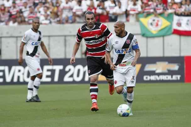 Santa Cruz recebeu o Vasco na Arena Pernambuco em partida vlida pela 30 rodada da Srie B.