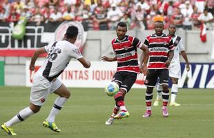 Santa Cruz recebeu o Vasco na Arena Pernambuco em partida vlida pela 30 rodada da Srie B.