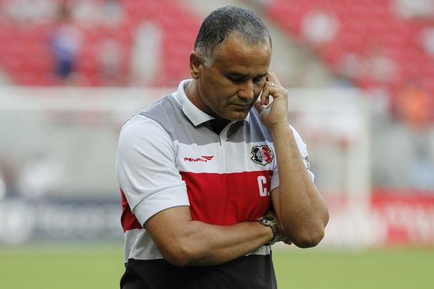 Santa Cruz recebeu o Vasco na Arena Pernambuco em partida vlida pela 30 rodada da Srie B.