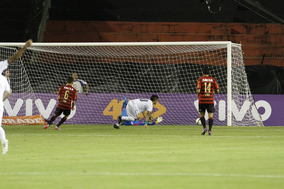 Rubro-negros e esmeraldinos fizeram uma partida equilibrada e morna Ilha do Retiro, vlida pela 30 rodada do Campeonato Brasileiro, at Esquerdinha marcar aos 45 da segunda etapa para os visitantes. Sem um nico ponto somado, o Leo tem 37 e est na 12 colocao.