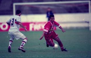 Em 3 de agosto de 2003, no Arruda, o Santa Cruz, comandado por Pricles Chamusca, venceu o Nutico por 2 a 0. O zagueiro Bebeto abriu o placar aos 20 minutos do 1 tempo. Aos 7 do 2 tempo, Adriano teve a chance de empatar o jogo, numa cobrana de pnalti. Joo Carlos defendeu. Aos 34, Roberto fez o segundo do Santa Cruz. O resultado derrubou o tcnico Heriberto da Cunha, do Nutico.