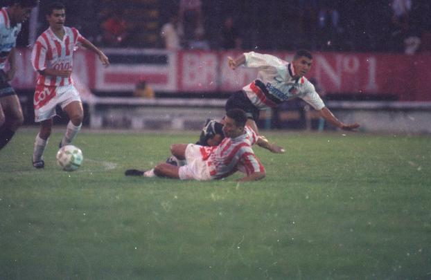 O segundo duelo entre Náutico e Santa Cruz na Segundona de 1996 foi em 8 de setembro. No Arruda, Douglas abriu o marcador para o Náutico, aos 40 do 1º tempo. Autor dos dois gols do Santa no primeiro jogo, Maurício empatou a partida aos 45 do 2º tempo.
