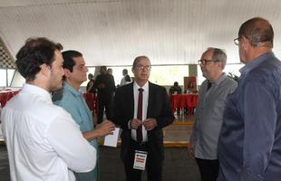 Scios, ex-diretores e candidatos  presidncia participam do pleito na Ilha do Retiro