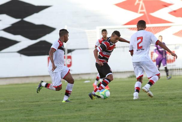 Tricolor do Arruda venceu desafio contra os paraibanos com gols de Edson Sitta, Anderson Aquino e Williams.