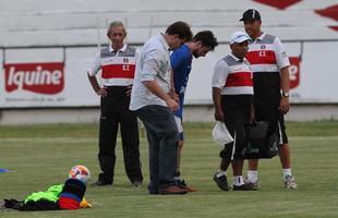 Ricardinho comandou treino ttico com presena de Bruno Mineiro e  Anderson Aquino. Bruno foi apresentado oficialmente antes da movimentao desta segunda-feira.