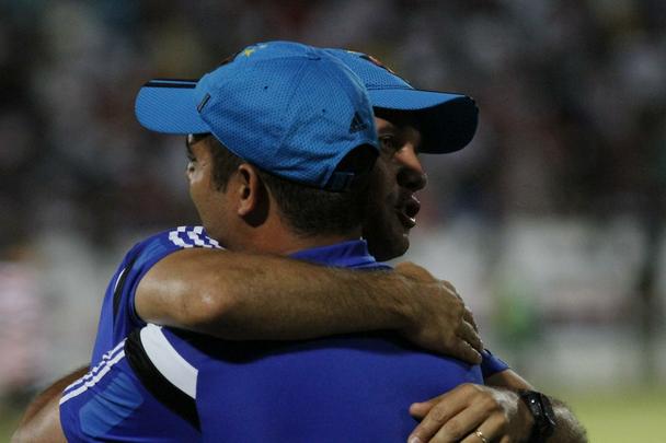 Jogando fora de casa, o Sport venceu o Santa Cruz por 3 a 0 na estreia oficial de ambos os clubes na temporada 2015. Os gols rubro-negros foram marcados por Danilo, de pnalti, e lber, duas vezes