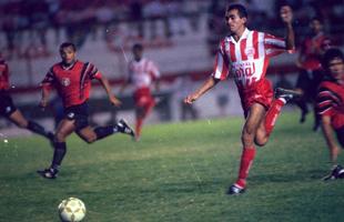 29/01/1997 - Nutico 2x0 Santa Cruz-PB - A edio de 1997 da Copa do Nordeste foi curta: apenas 16 times se enfrentando no formato 'mata-mata'. Na primeira fase, o Nutico enfrentou o Santa Cruz da Paraba. Venceu a partida dentro de casa e, na volta, empatou com o time paraibano em 1 a 1 (04/01/1997).