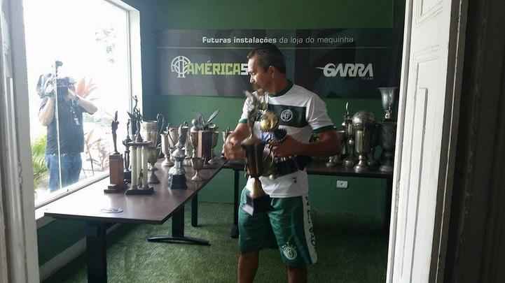 Troféus e objetos do clube serão levados para a antiga concentração do clube, em Olinda