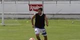 Ricardinho tenta ajustar time coral para partida contra o Central pelo Campeonato Pernambucano, na prxima quarta-feira