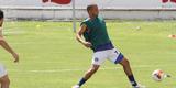 Ricardinho tenta ajustar time coral para partida contra o Central pelo Campeonato Pernambucano, na prxima quarta-feira
