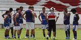 Ricardinho tenta ajustar time coral para partida contra o Central pelo Campeonato Pernambucano, na prxima quarta-feira
