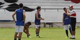 Ricardinho tenta ajustar time coral para partida contra o Central pelo Campeonato Pernambucano, na prxima quarta-feira