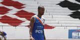Ricardinho tenta ajustar time coral para partida contra o Central pelo Campeonato Pernambucano, na prxima quarta-feira