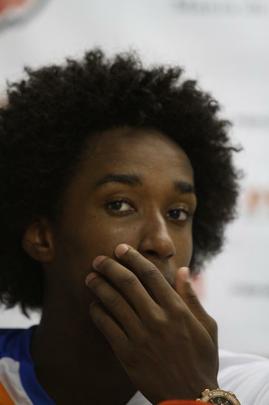 Ricardinho tenta ajustar time coral para partida contra o Central pelo Campeonato Pernambucano, na prxima quarta-feira