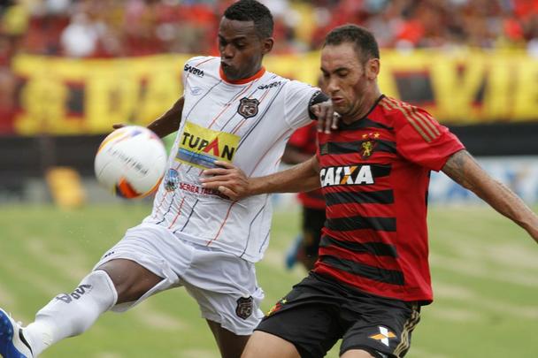 Leo da Ilha abriu o placar com menos de trs minutos atravs de Joelinton e ampliou com Rithely ainda na primeira etapa. 