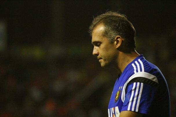 Em noite de pouca inspirao, o Sport jogou contra o Central na Ilha do Retiro. S conseguiu o gol da vitria nos instantes finais, atravs de Felipe Azevedo