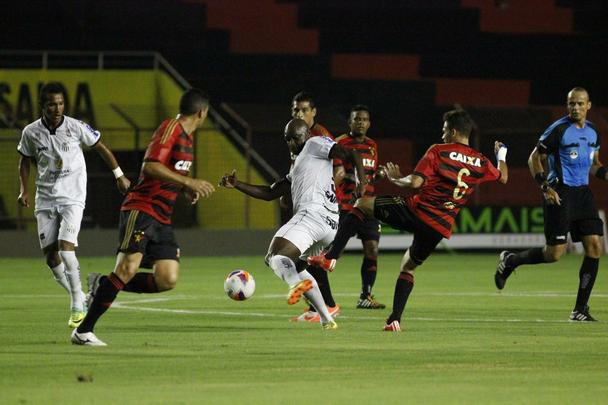 Em noite de pouca inspirao, o Sport jogou contra o Central na Ilha do Retiro. S conseguiu o gol da vitria nos instantes finais, atravs de Felipe Azevedo.