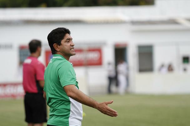 No dia Internacional da Mulher, Salgueiro x Santa Cruz foi precedido por homenagens s mulheres e partida de futebol feminino