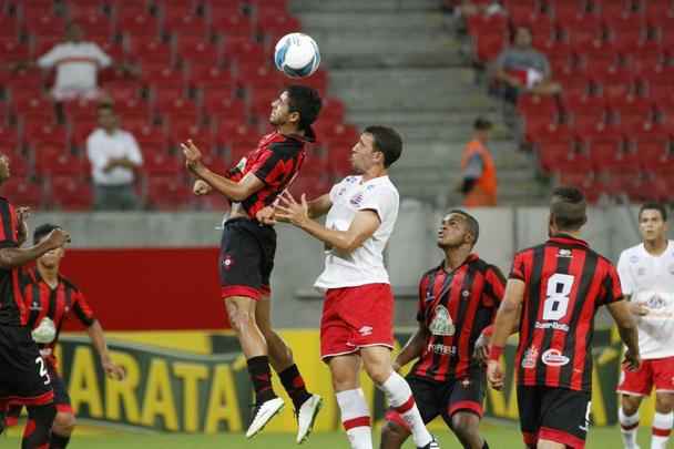 Com gol do jovem Renato, o Timbu conseguiu uma importante vitória que o deixou em situação bem mais cômoda na Copa do Nordeste.